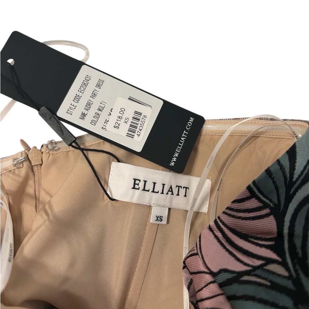 Elliatt Strapless Floral Jacquard Mini Dress in Pink and Green on Taupe - Picture 4 of 4
